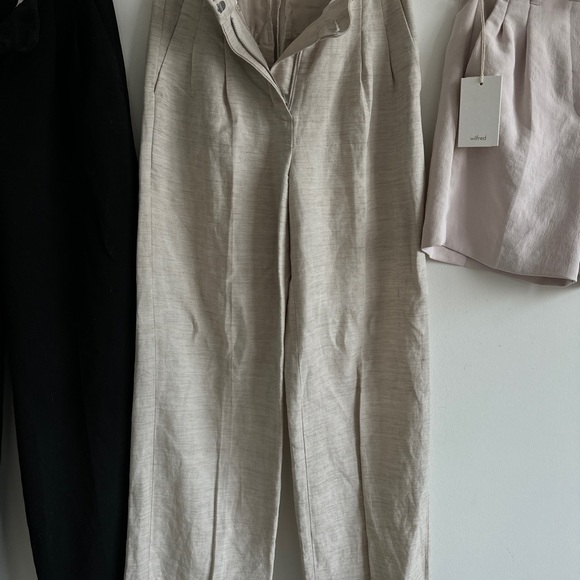 Aritzia The Effortless Pant & Shorts - Picture 8 of 9